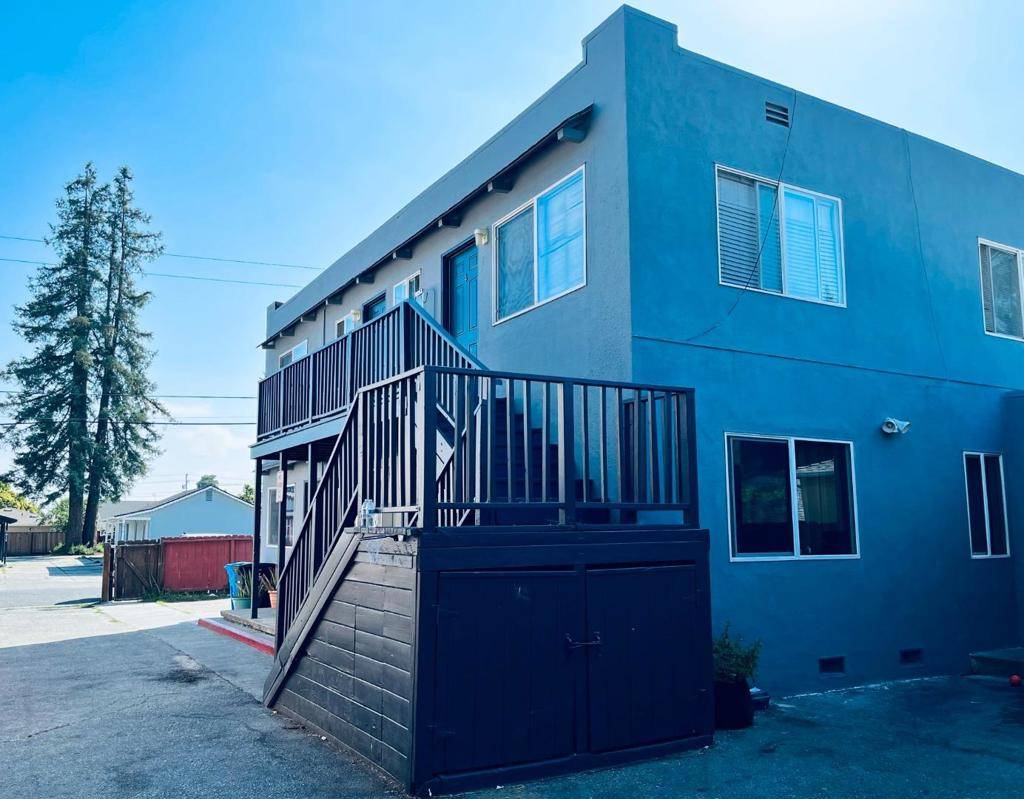Redwood City, CA 94063,2804 Curtis AVE