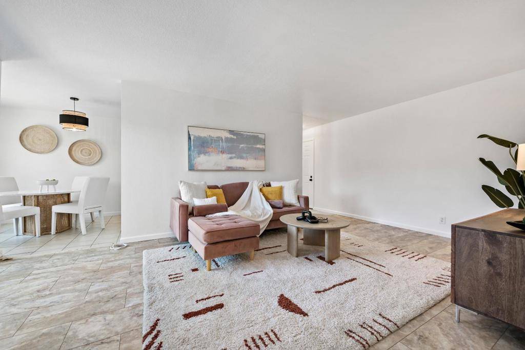 Sunnyvale, CA 94085,577 E Taylor AVE #D