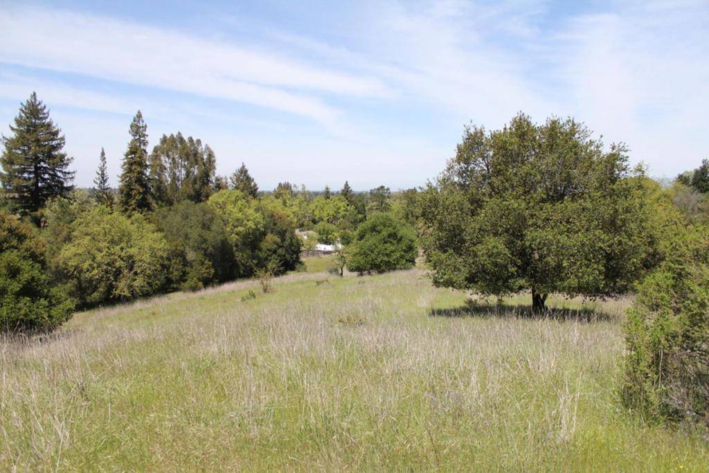 Los Gatos, CA 95032,0 Twin Oaks DR