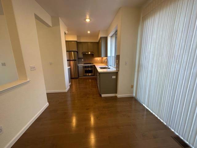 South San Francisco, CA 94080,32 Highcrest LN