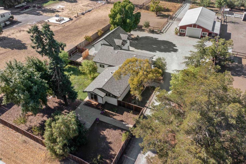 Morgan Hill, CA 95037,975 Llagas RD