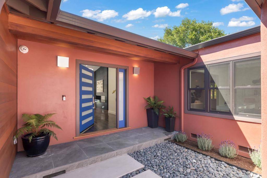 San Carlos, CA 94070,1408 Crestview DR
