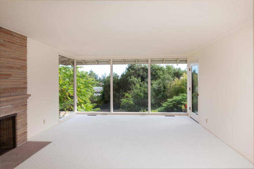 Los Altos Hills, CA 94022,14520 DeBell RD