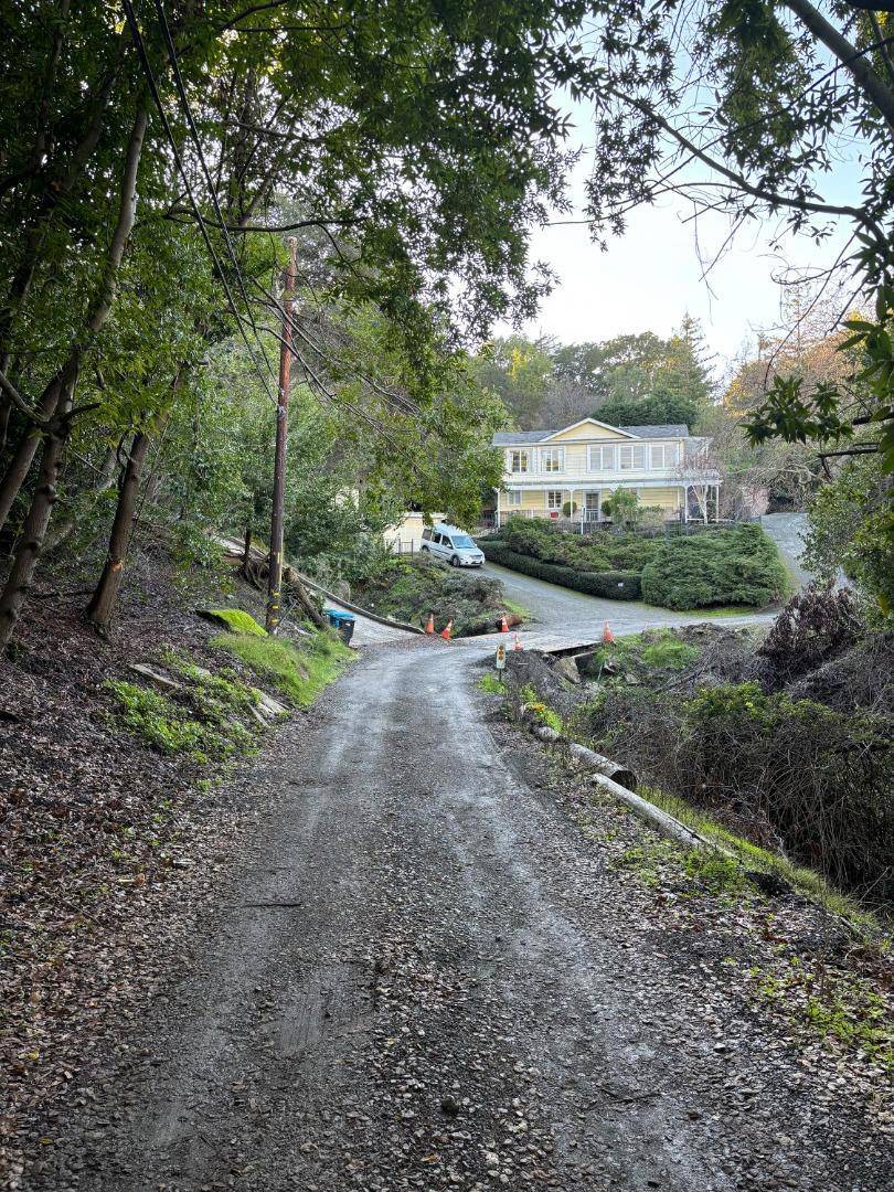 Redwood City, CA 94062,3761 Laurel WAY
