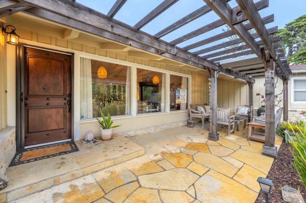 Carmel, CA 93923,26208 Atherton DR