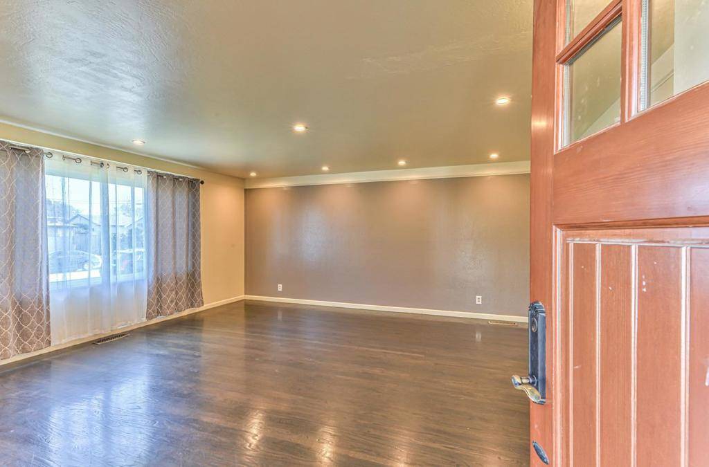 Salinas, CA 93906,1019 Heather DR