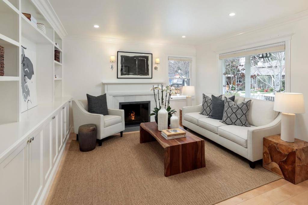 Menlo Park, CA 94025,1137 Marcussen DR