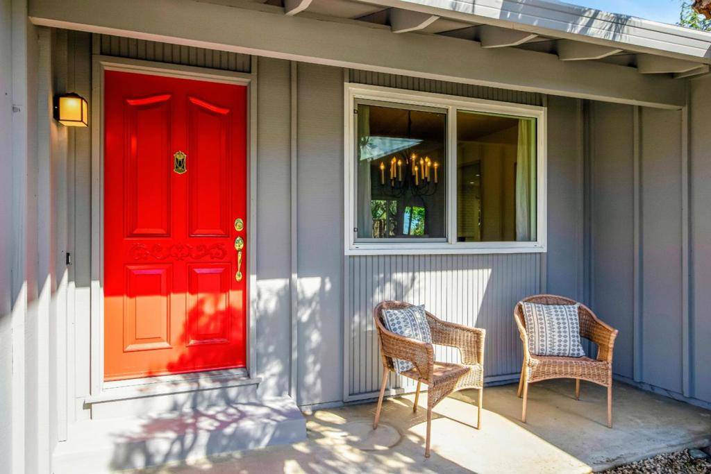 Cupertino, CA 95014,10806 Cranberry DR