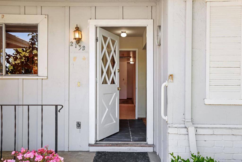 Campbell, CA 95008,2132 Via D'Este