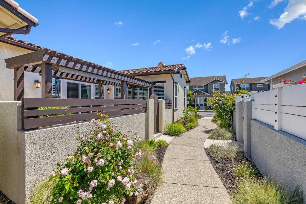 CA 93933,18523 McClellan CIR