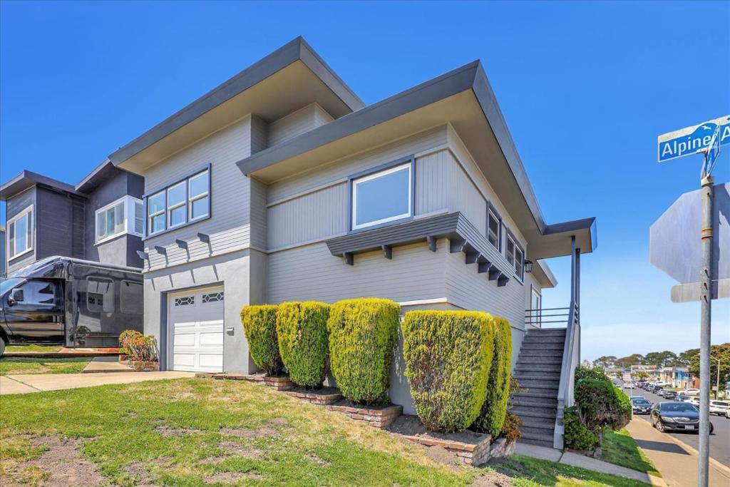 Daly City, CA 94015,716 Beechwood DR