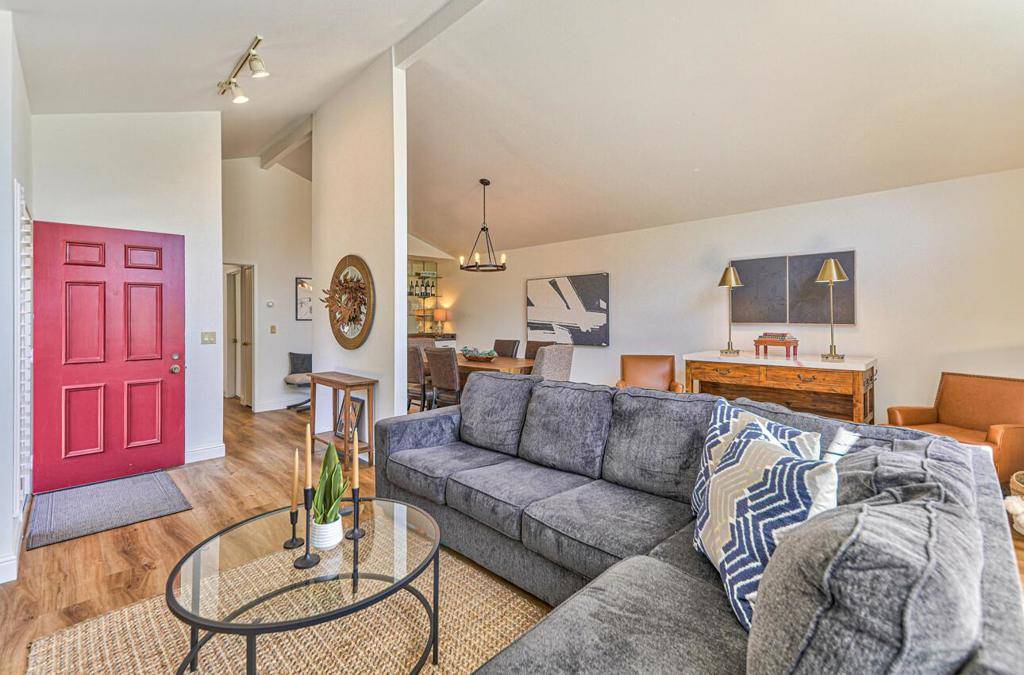 Carmel, CA 93923,3850 Rio RD #63
