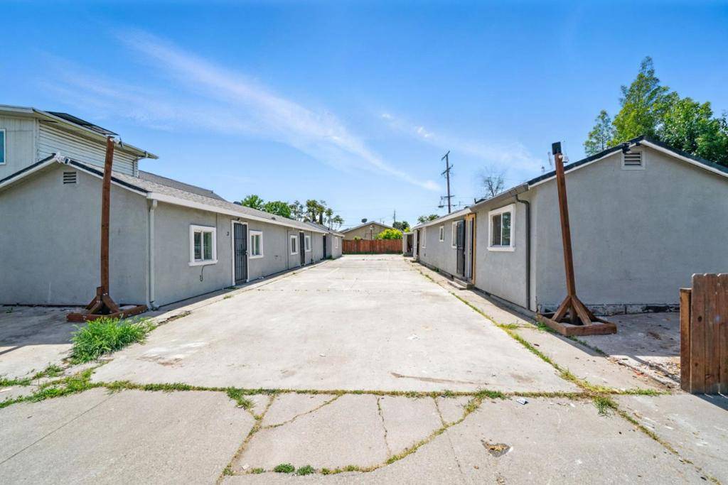 Stockton, CA 95206,462 Delhi AVE