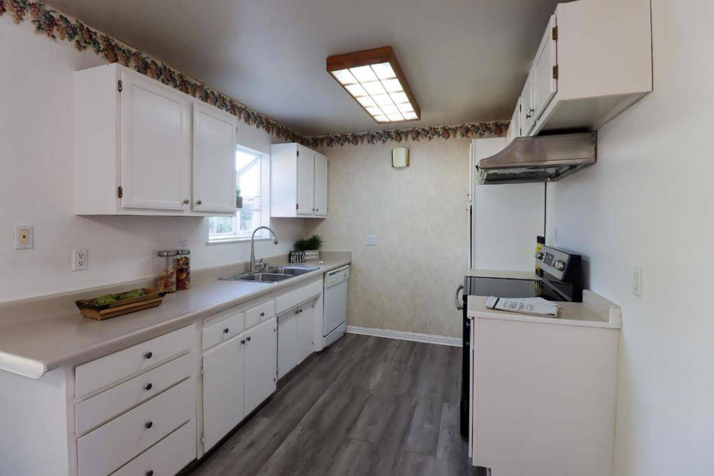 Milpitas, CA 95035,1796 Dalton DR
