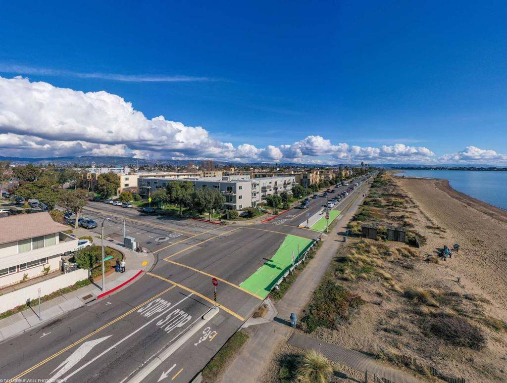 Alameda, CA 94501,1701 Shoreline DR