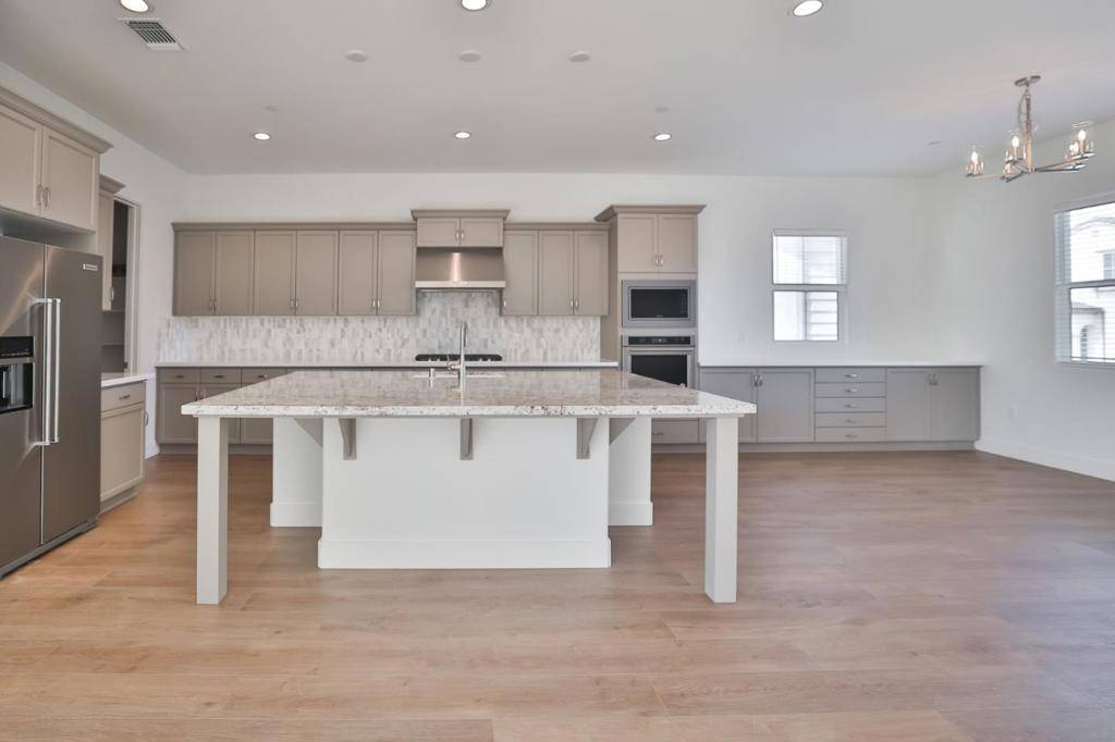 Marina, CA 93933,590 Santa Lucia WAY