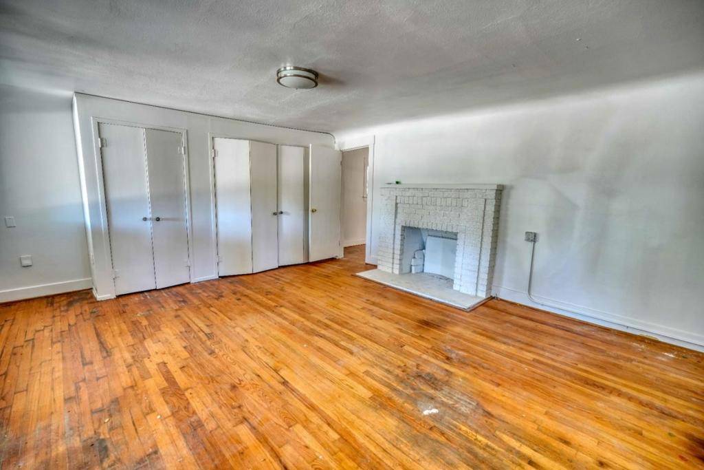 East Palo Alto, CA 94303,1508 Bay RD