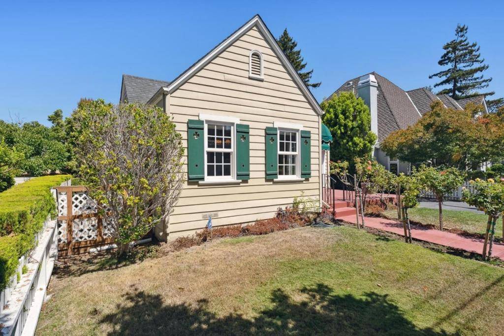 Burlingame, CA 94010,1112 Vancouver AVE