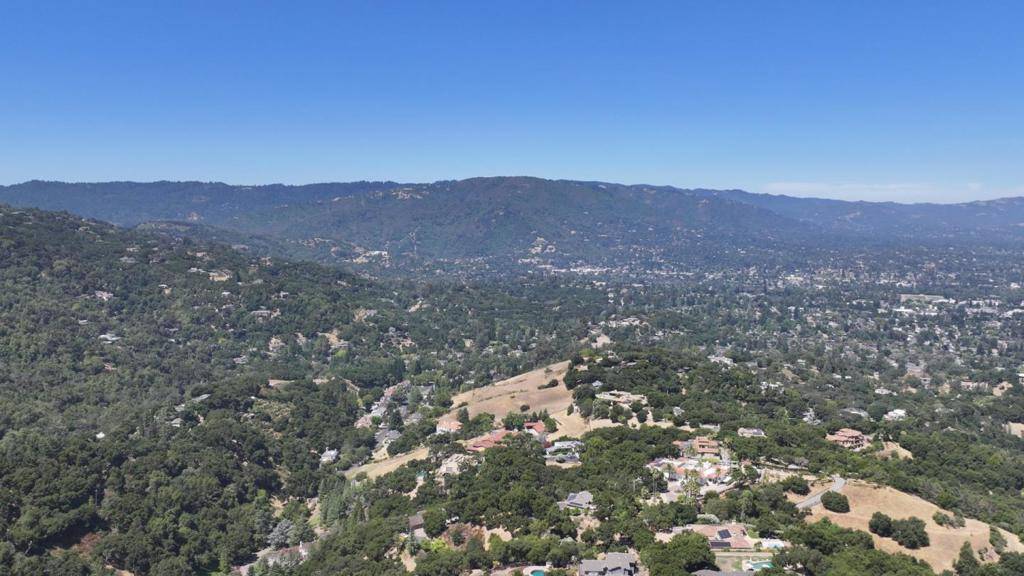 Los Gatos, CA 95032,0 0 Top Of The Hill RD