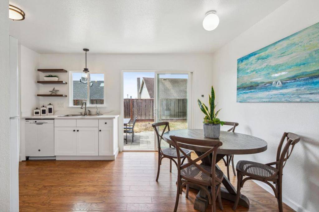 El Granada, CA 94019,155 Harbour DR