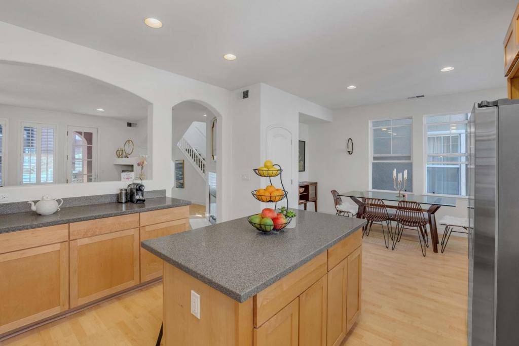 San Jose, CA 95136,2030 Mary Helen LN