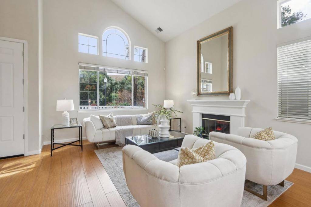 San Jose, CA 95135,4911 Tuscany CIR