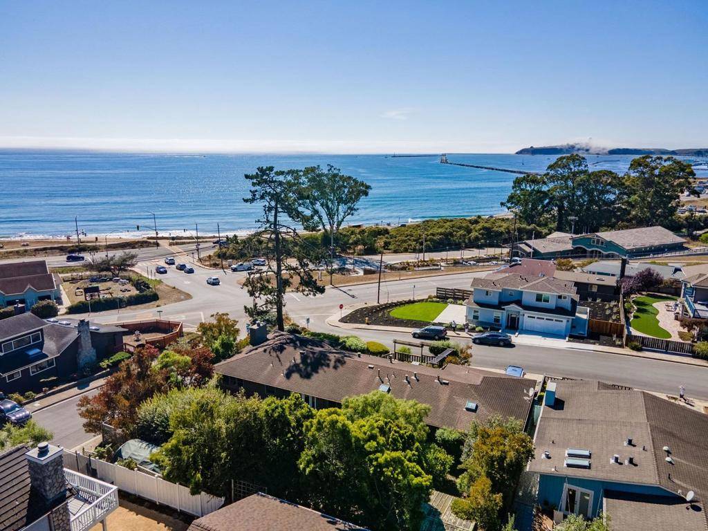 El Granada, CA 94018,639 Coronado ST