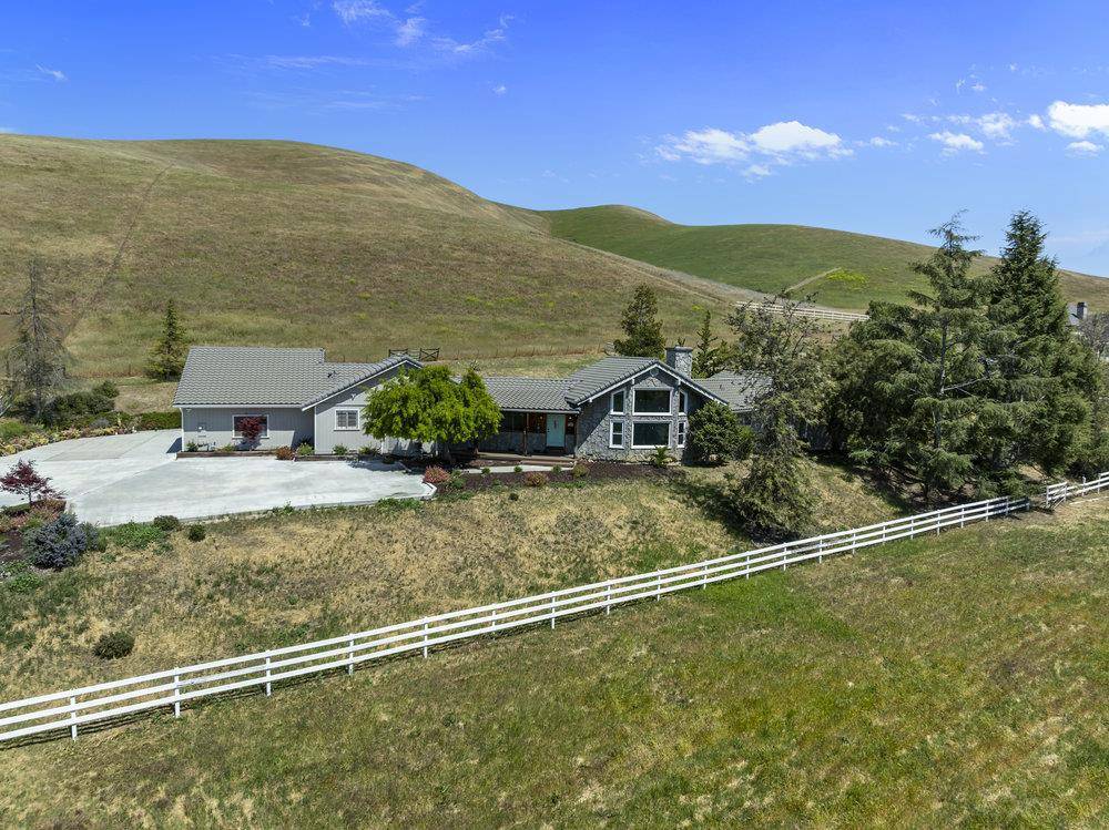 Tres Pinos, CA 95075,5955 Diablo Hills RD