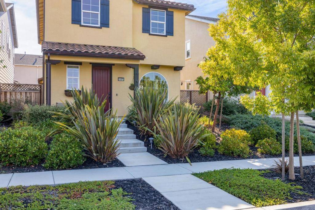 CA 93933,21572 Ord Ave.