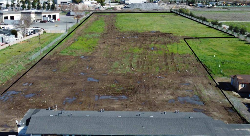 Gilroy, CA 95020,5680 Monterey RD