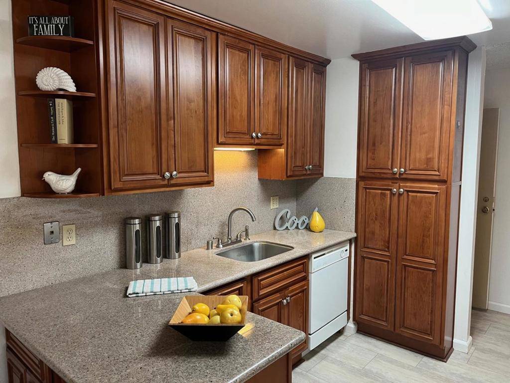 Santa Clara, CA 95051,1730 Halford AVE #342