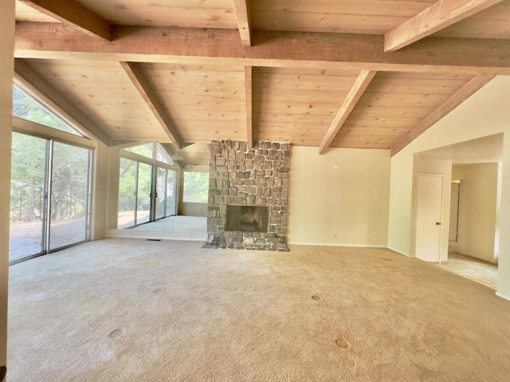 Redwood City, CA 94062,46 Morse LN