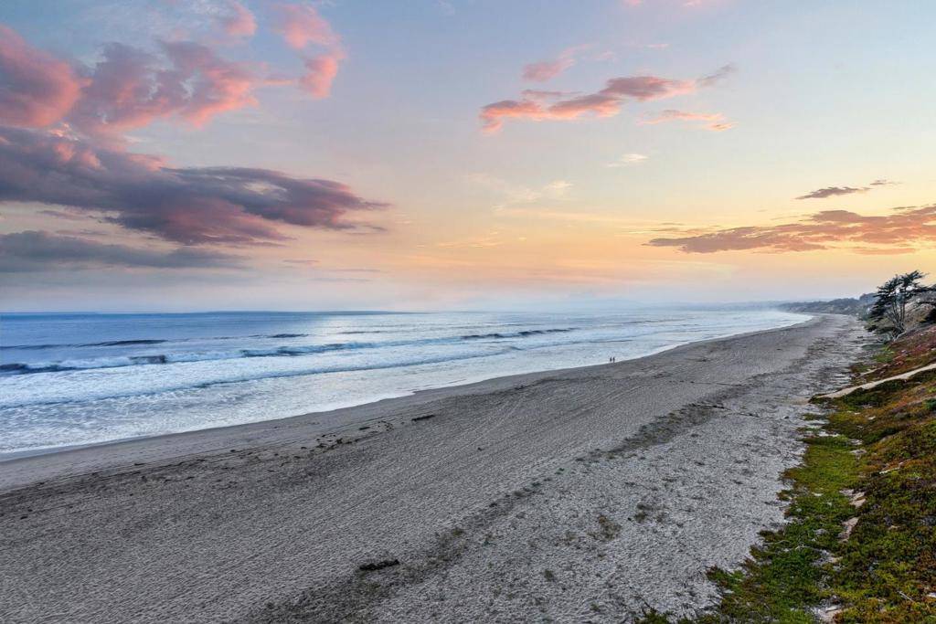 La Selva Beach, CA 95076,805 The Shore Line