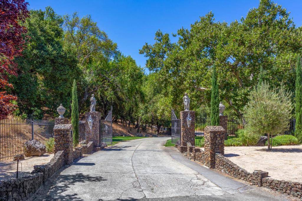 San Jose, CA 95120,0 0 Via Vespero