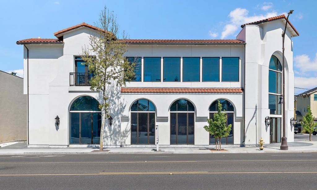 Campbell, CA 95008,2220 Winchester BLVD