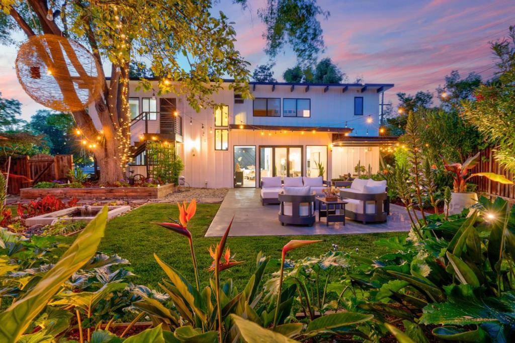 Palo Alto, CA 94303,3433 Kenneth DR