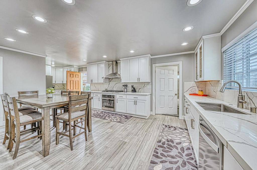 Moss Landing, CA 95039,7552 Sandholdt RD