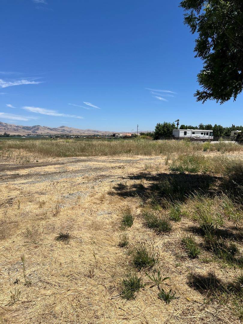 Hollister, CA 95023,773 San Felipe RD