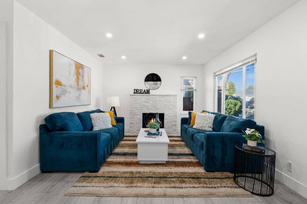 Hayward, CA 94544,24675 Joanne ST