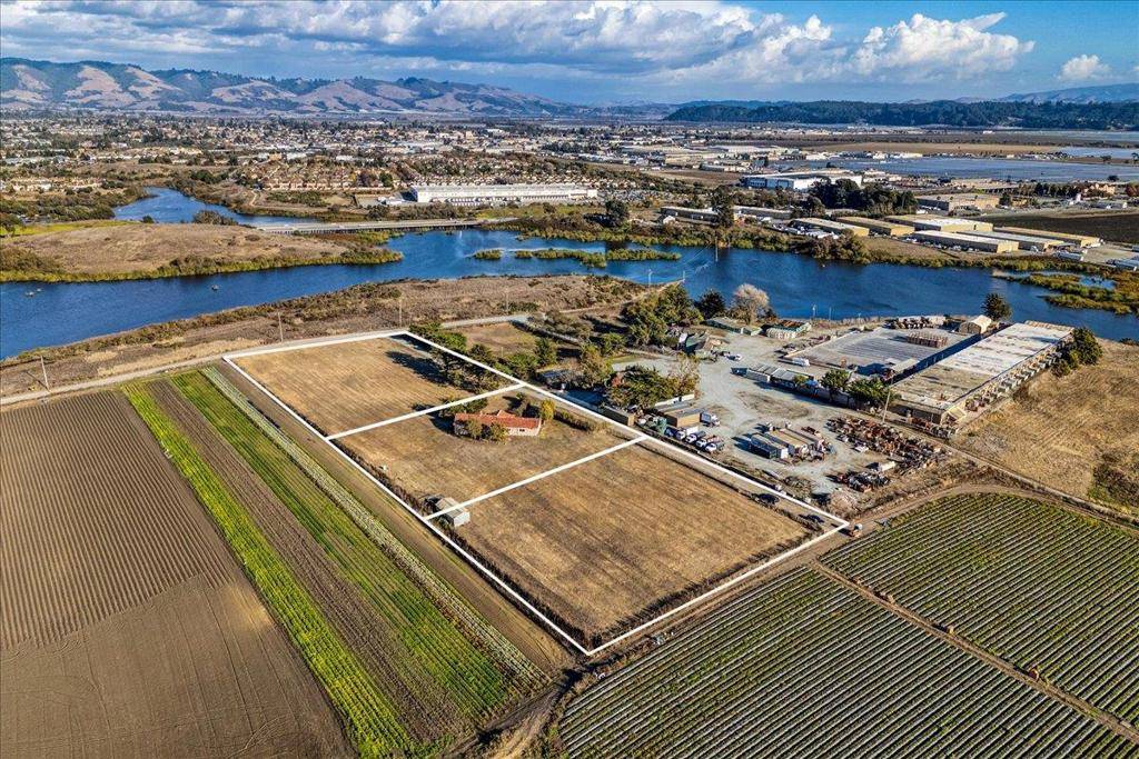 Watsonville, CA 95076,235 Lee RD