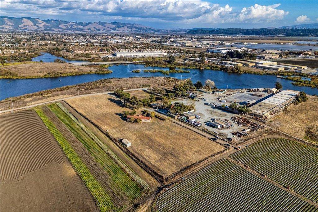 Watsonville, CA 95076,235 Lee RD