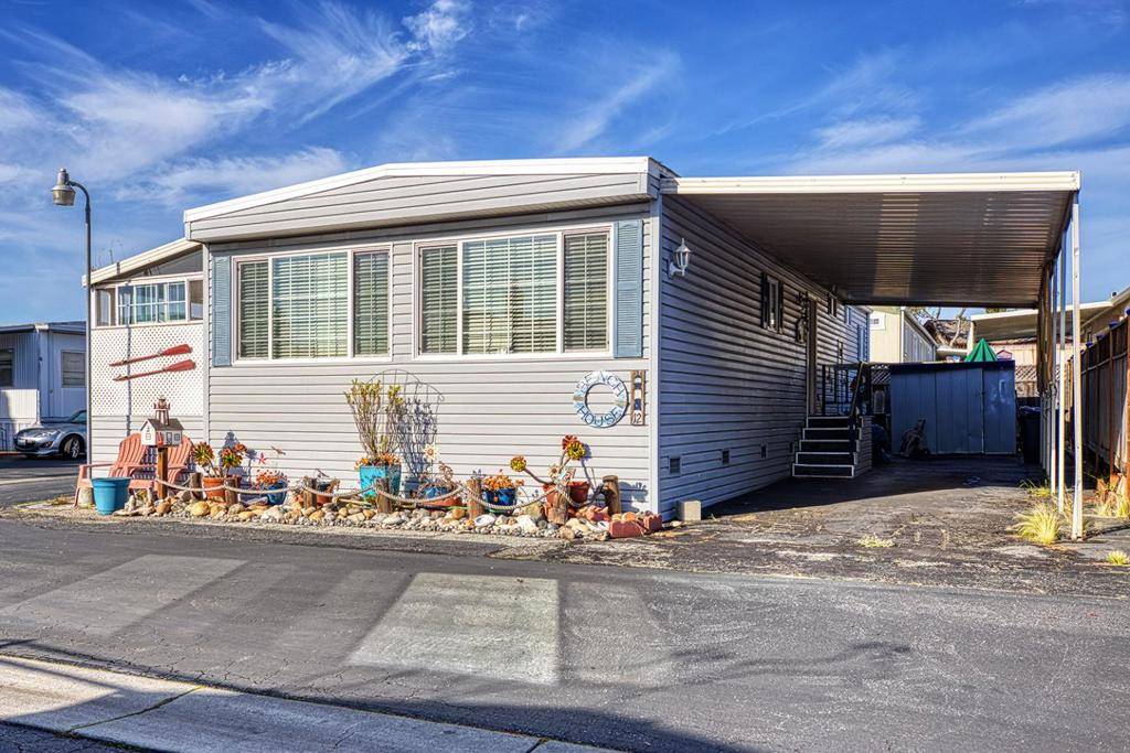Capitola, CA 95010,2155 Wharf Rd