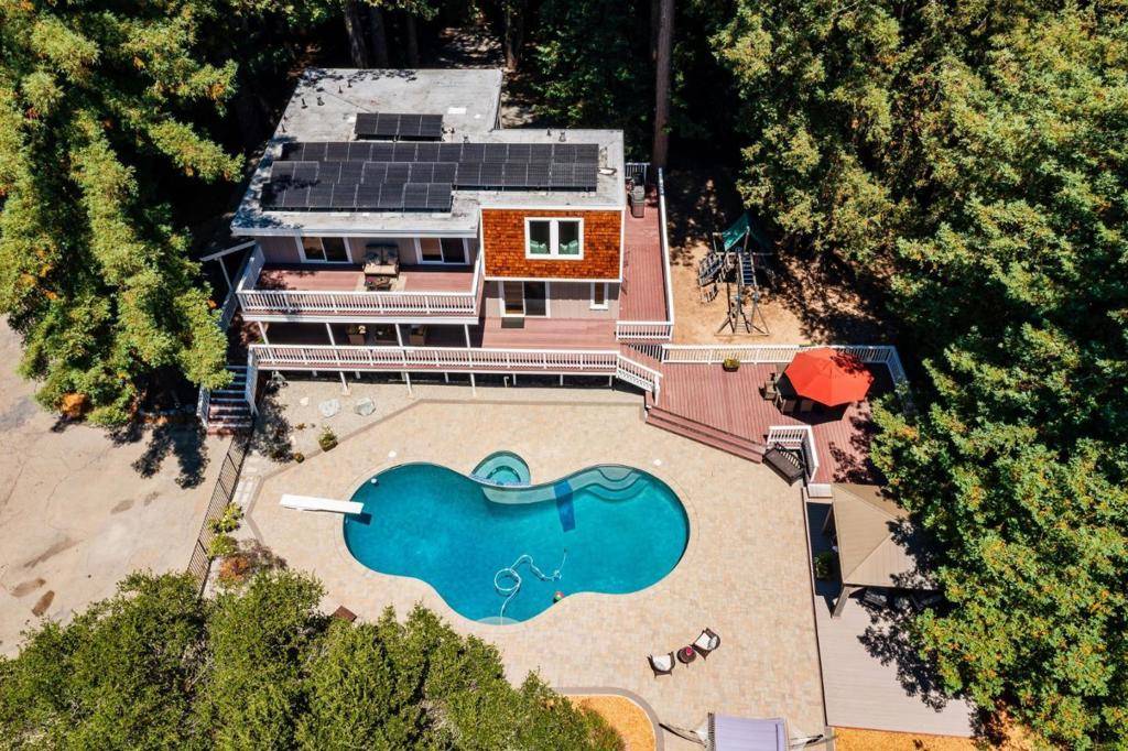 Los Gatos, CA 95033,16089 Redwood Lodge RD