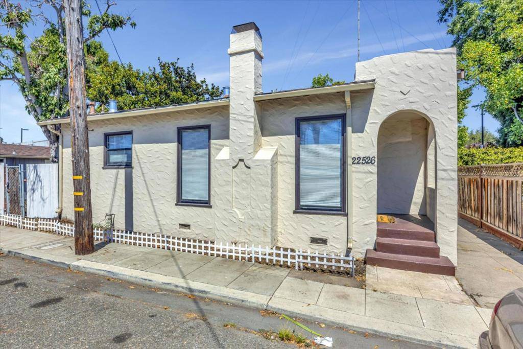 Hayward, CA 94541,22526 Richard PL