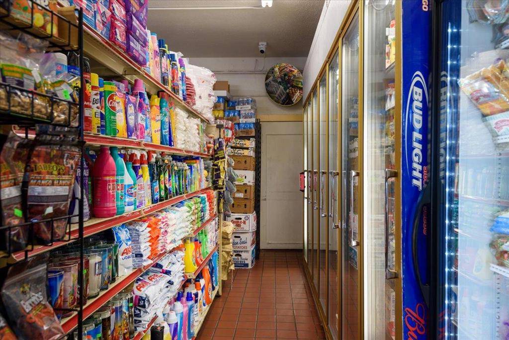 San Bruno, CA 94066,875 Huntington AVE