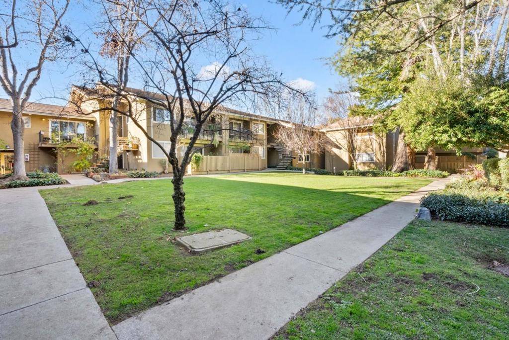 Los Gatos, CA 95032,420 Alberto WAY #51