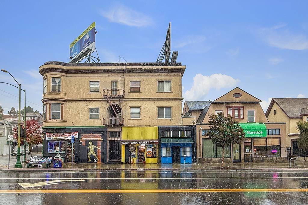 Oakland, CA 94609,2878 Telegraph AVE