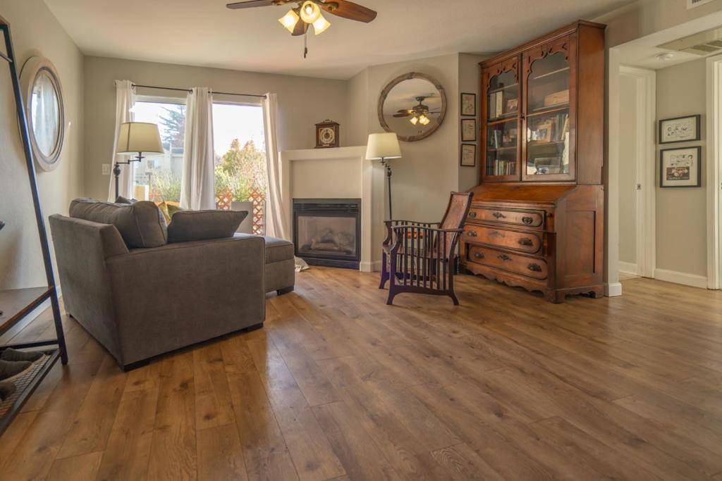 Santa Cruz, CA 95060,308 River ST #A1