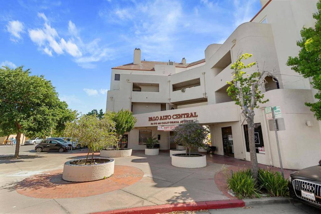 Palo Alto, CA 94306,117 California AVE #D201