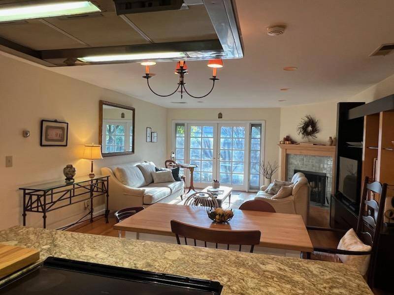 CA 94574,1155 Peppertree CIR
